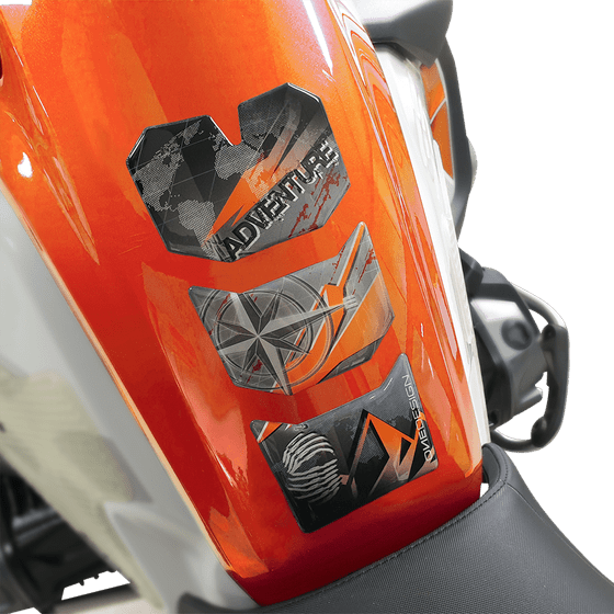 R 1250 GS ADVENTURE (2019 - 2022) red tank pad | ONEDESIGN