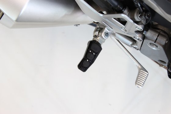 R 1200 GS (2013 - 2019) footrest kit silver | GILLES TOOLING