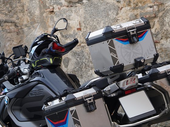 R 1200 GS ADVENTURE (2006 - 2019) scratch saver top case | UNIRACING