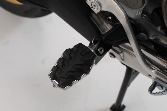 R 1200 GS (2004 - 2012) footrest kit ion | SW-MOTECH