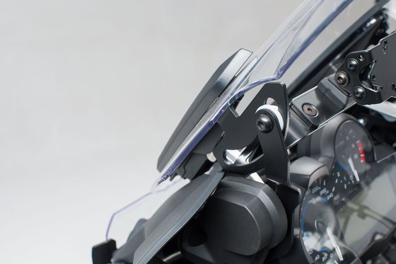 R 1250 GS (2019 - 2022) screen reinforcement for windshield-fairing group | SW-MOTECH